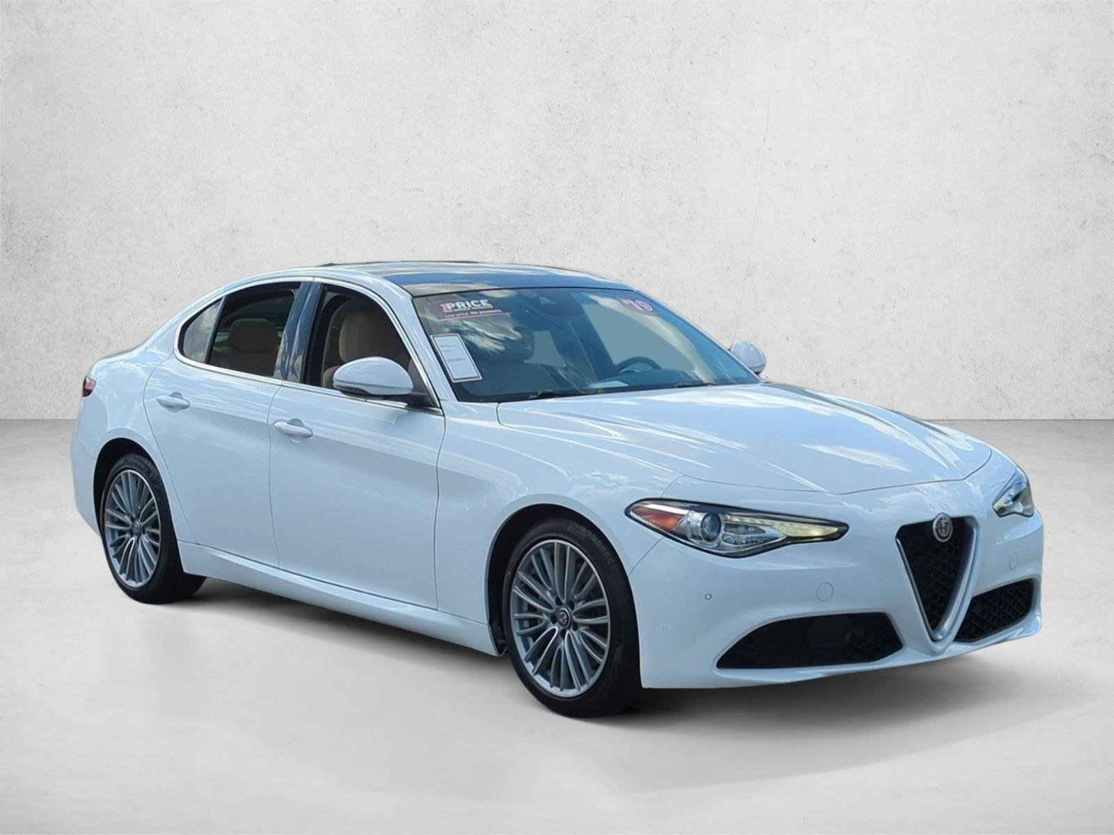 Used 2019 Alfa Romeo Giulia Ti w/ Quick Order Package 22Z Lusso RWD image 3