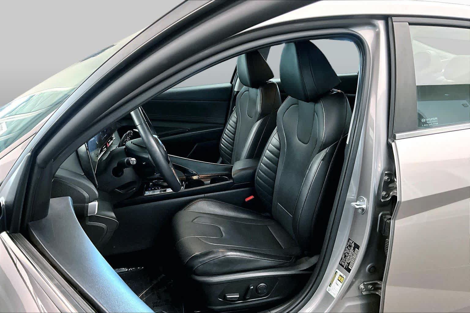 Used 2023 Hyundai Elantra Limited FWD image 8