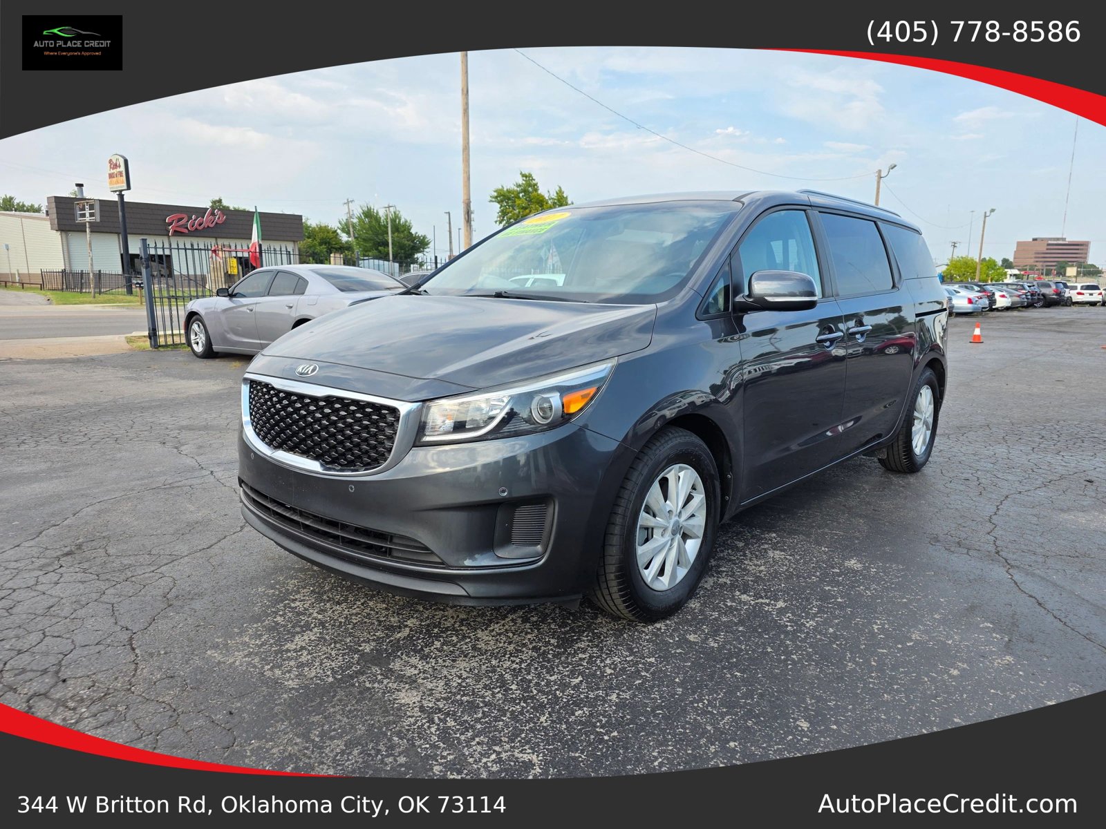 Used 2017 Kia Sedona LX w/ LX Essentials Premium Package