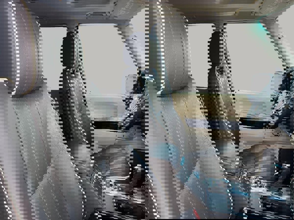 Used 2010 Land Rover Range Rover Supercharged image 36