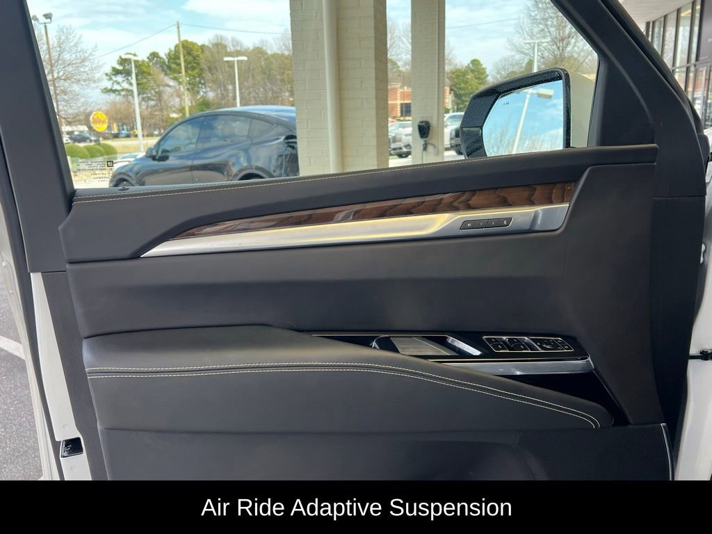 Used 2025 Cadillac Escalade Sport Platinum w/ LPO, ONYX Package image 14