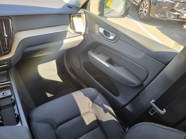 New 2026 Volvo XC60 T8 Plus w/ Climate Package PRO AWD/4WD image 12