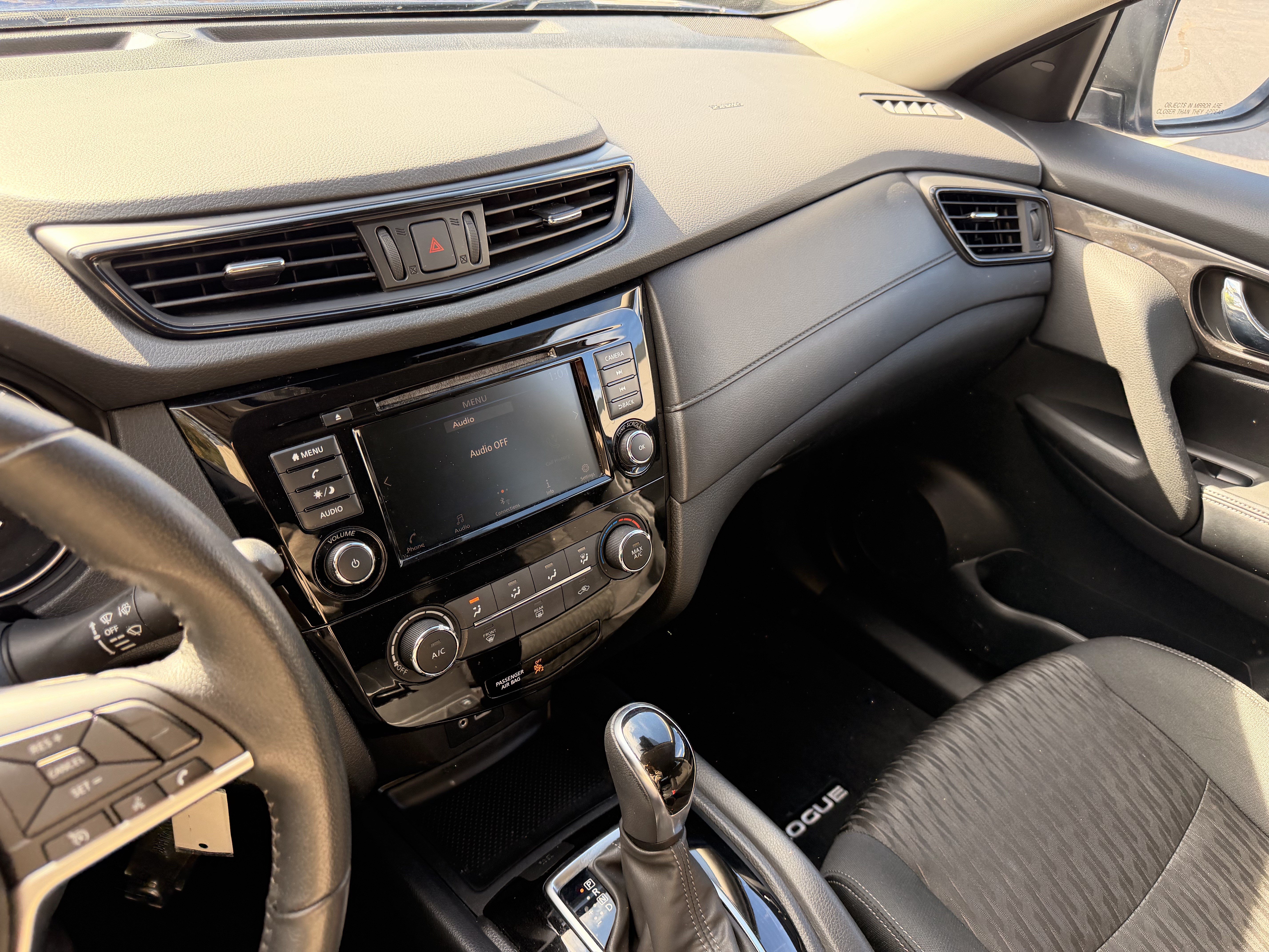 Used 2019 Nissan Rogue S w/ Special Edition Package AWD/4WD image 18
