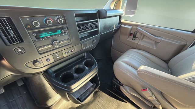 Used 2023 GMC Savana 2500 w/ Driver Convenience Package RWD image 21