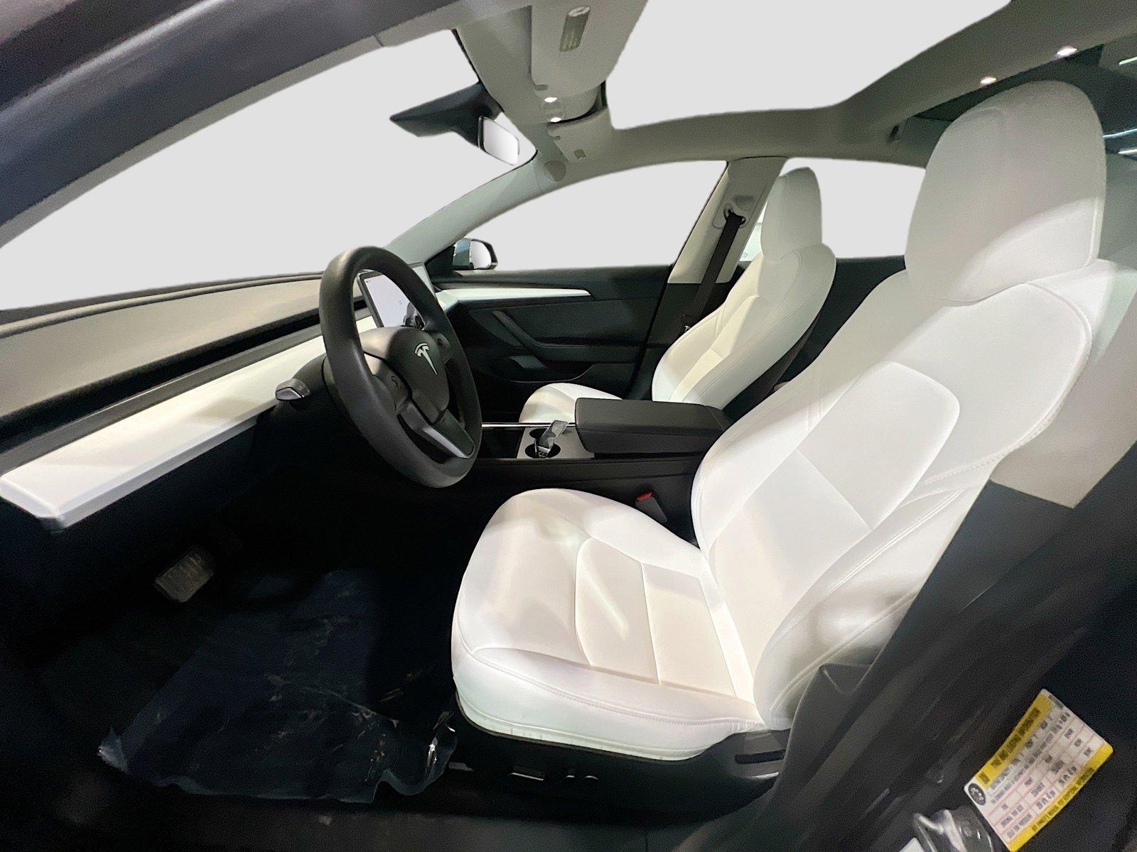 Used 2023 Tesla Model 3 Standard Range image 15