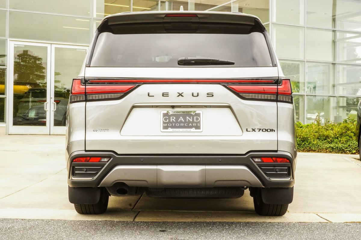 Used 2025 Lexus LX 700h Luxury w/ Appearance Package AWD/4WD image 11