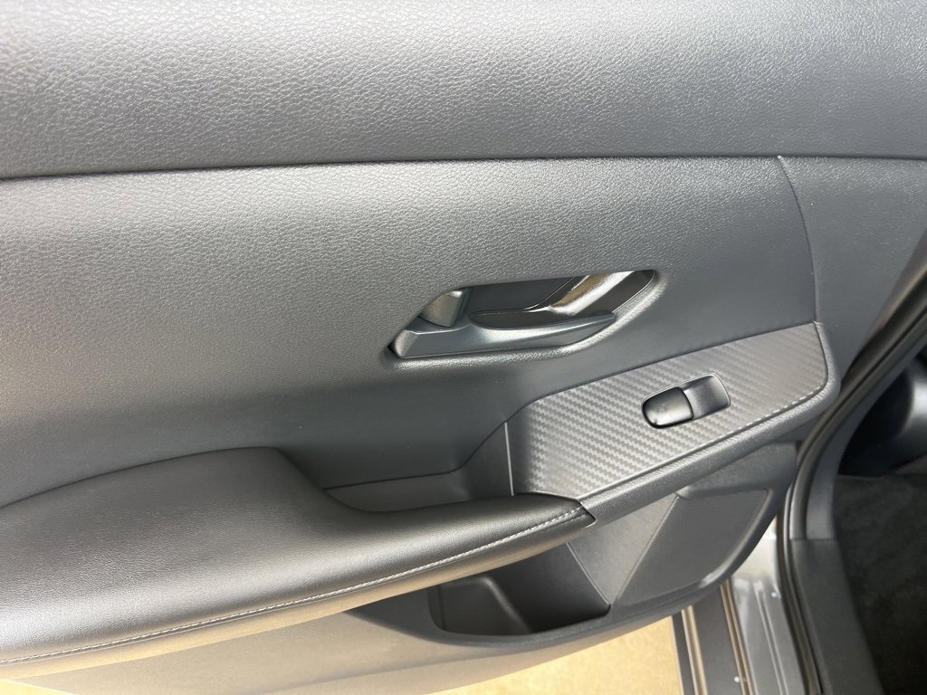 Used 2024 Nissan Sentra S image 25