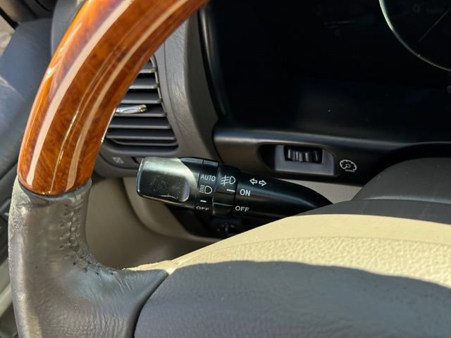 Used 2005 Lexus LX 470 4WD image 30
