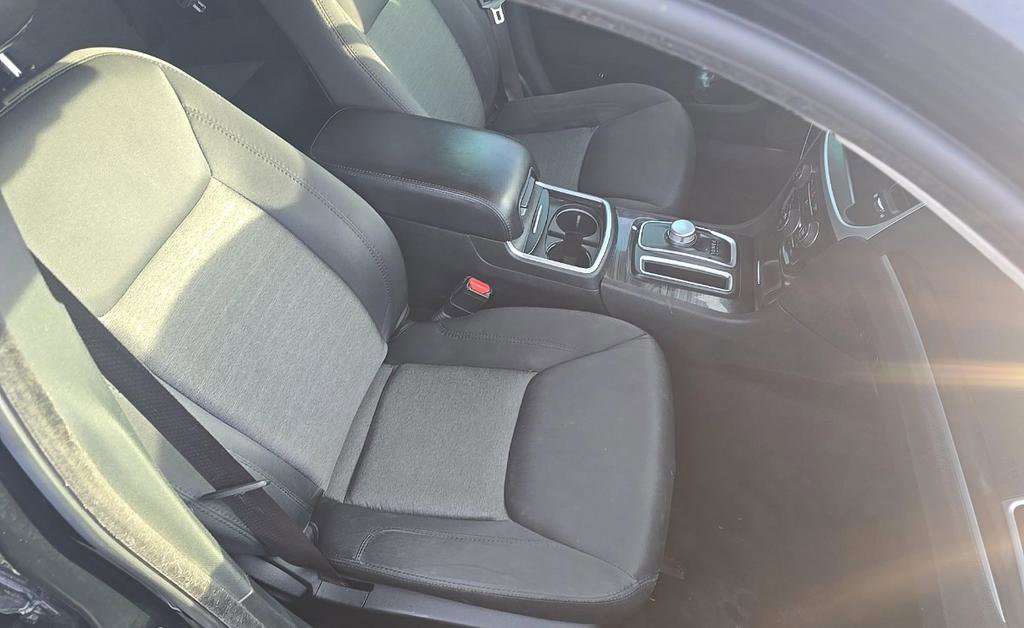 Used 2019 Chrysler 300 Touring w/ Sport Appearance Package RWD image 14