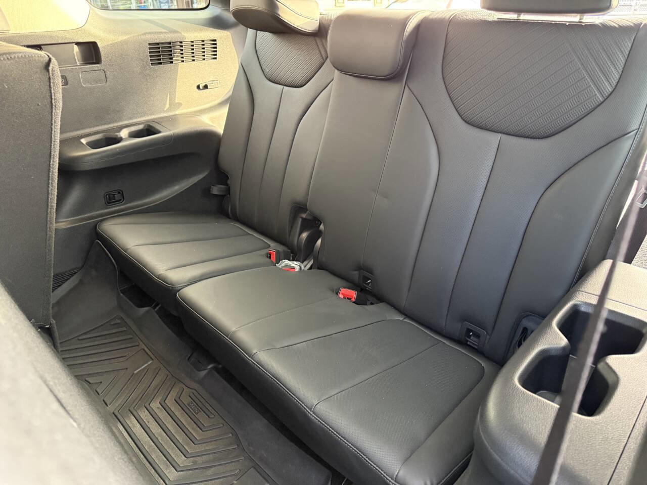 Used 2023 Hyundai Palisade SEL image 23