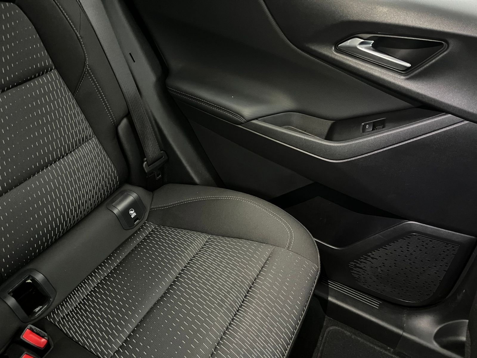 Used 2025 Chevrolet Equinox LT image 37