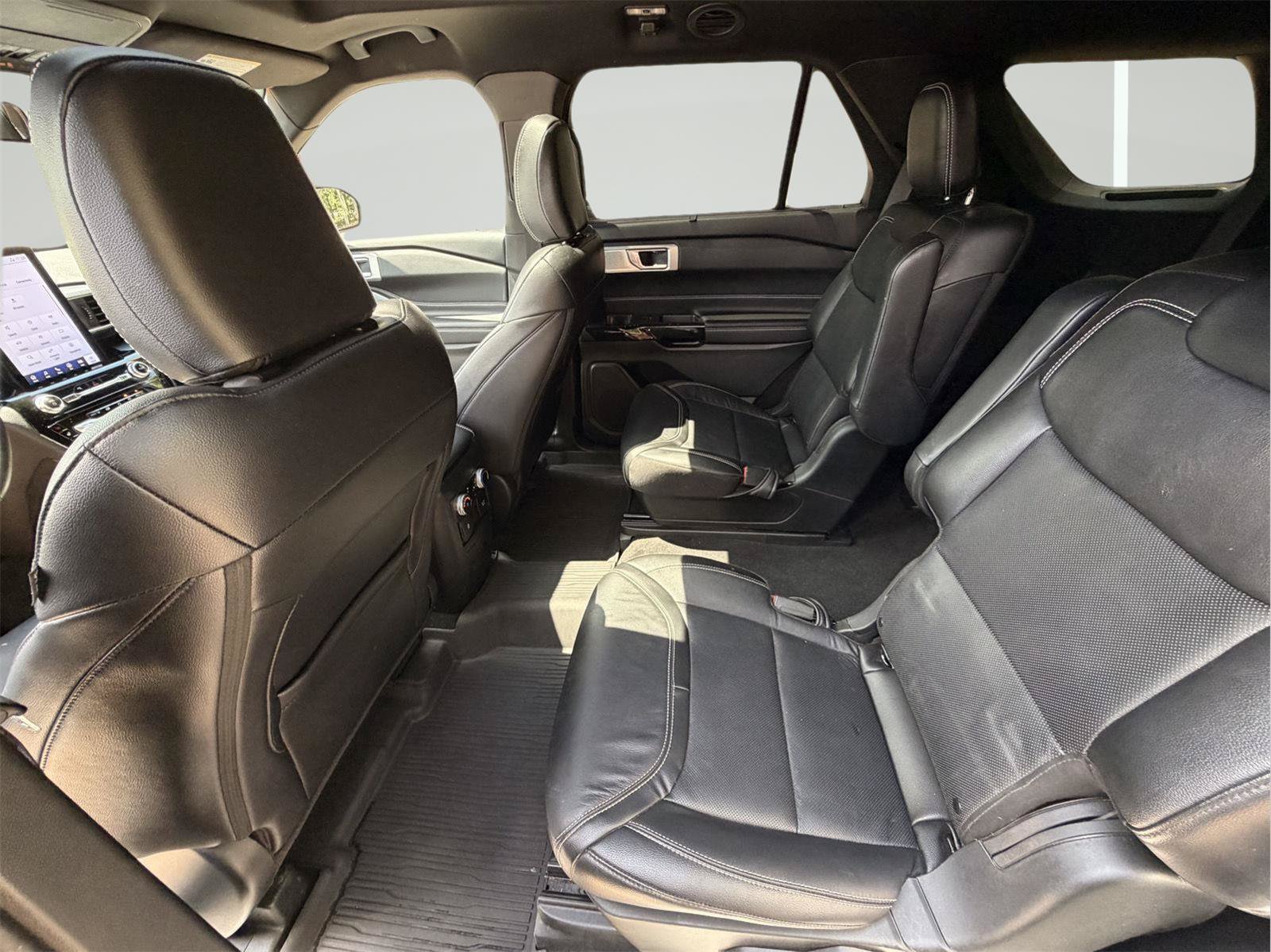 Used 2024 Ford Explorer ST w/ Equipment Group 401A AWD/4WD image 35