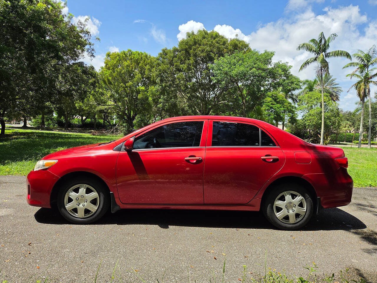 Used 2013 Toyota Corolla L FWD image 4