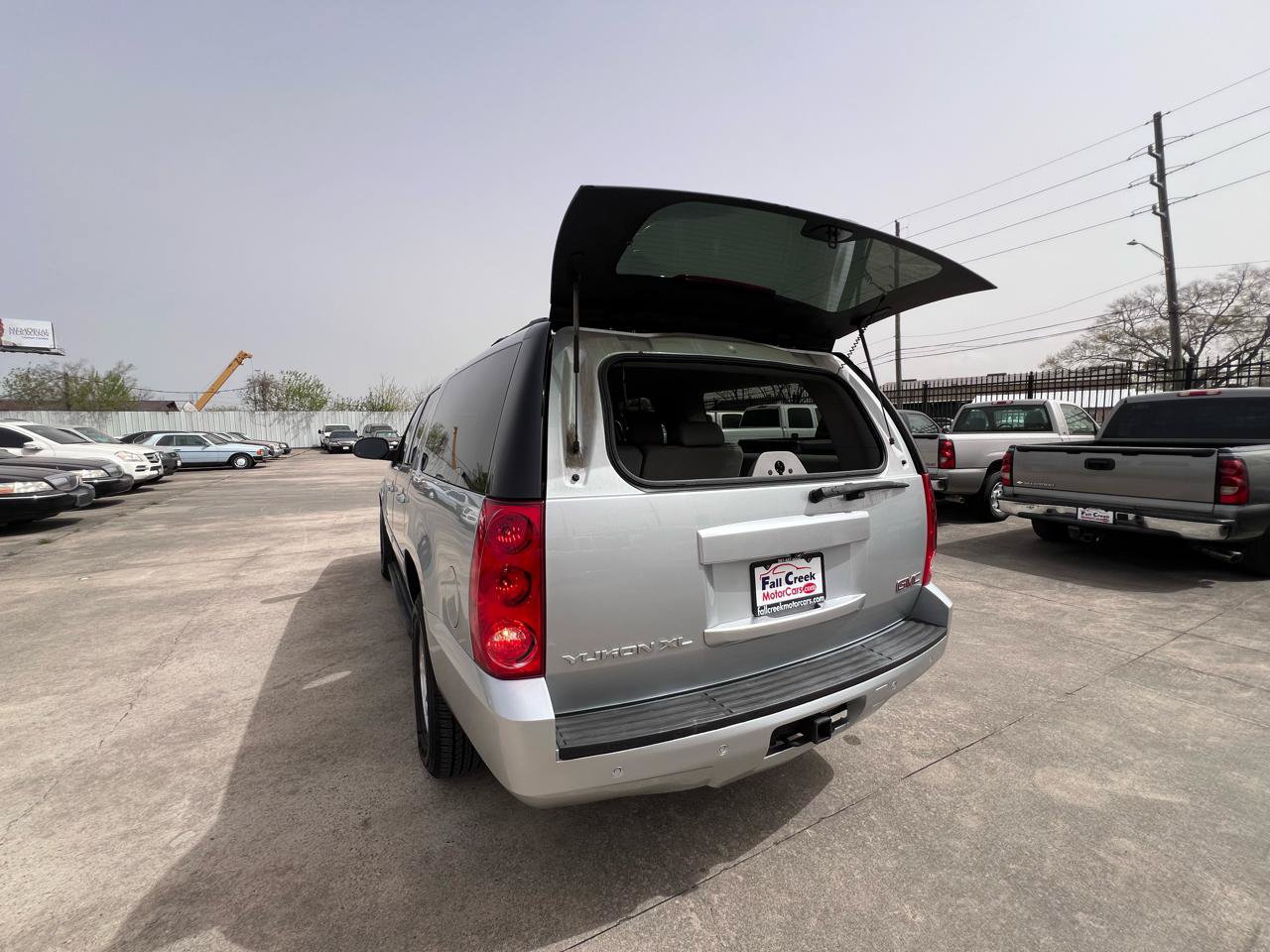Used 2013 GMC Yukon XL SLT RWD image 20
