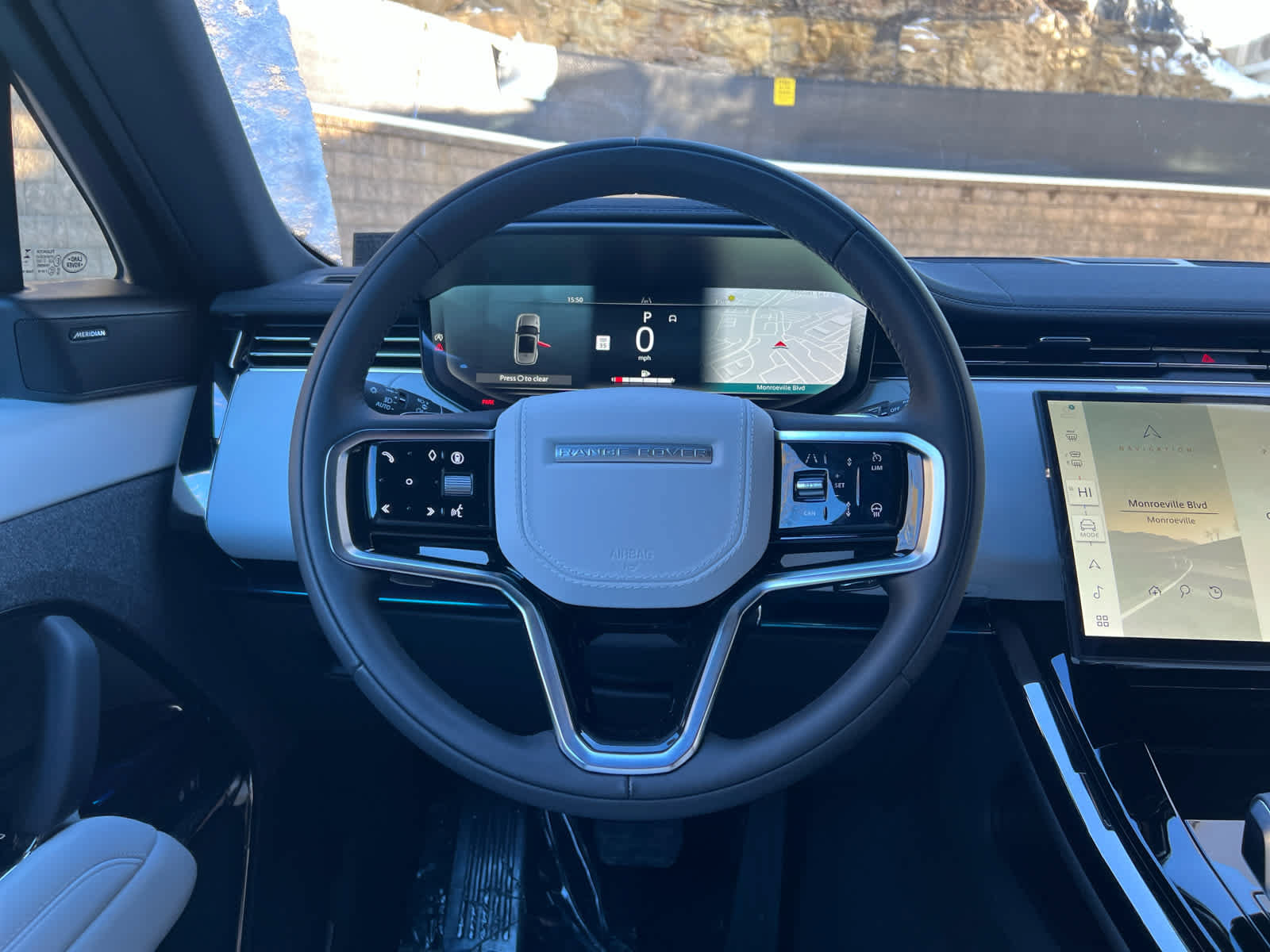 Used 2025 Land Rover Range Rover Sport SE AWD/4WD image 10