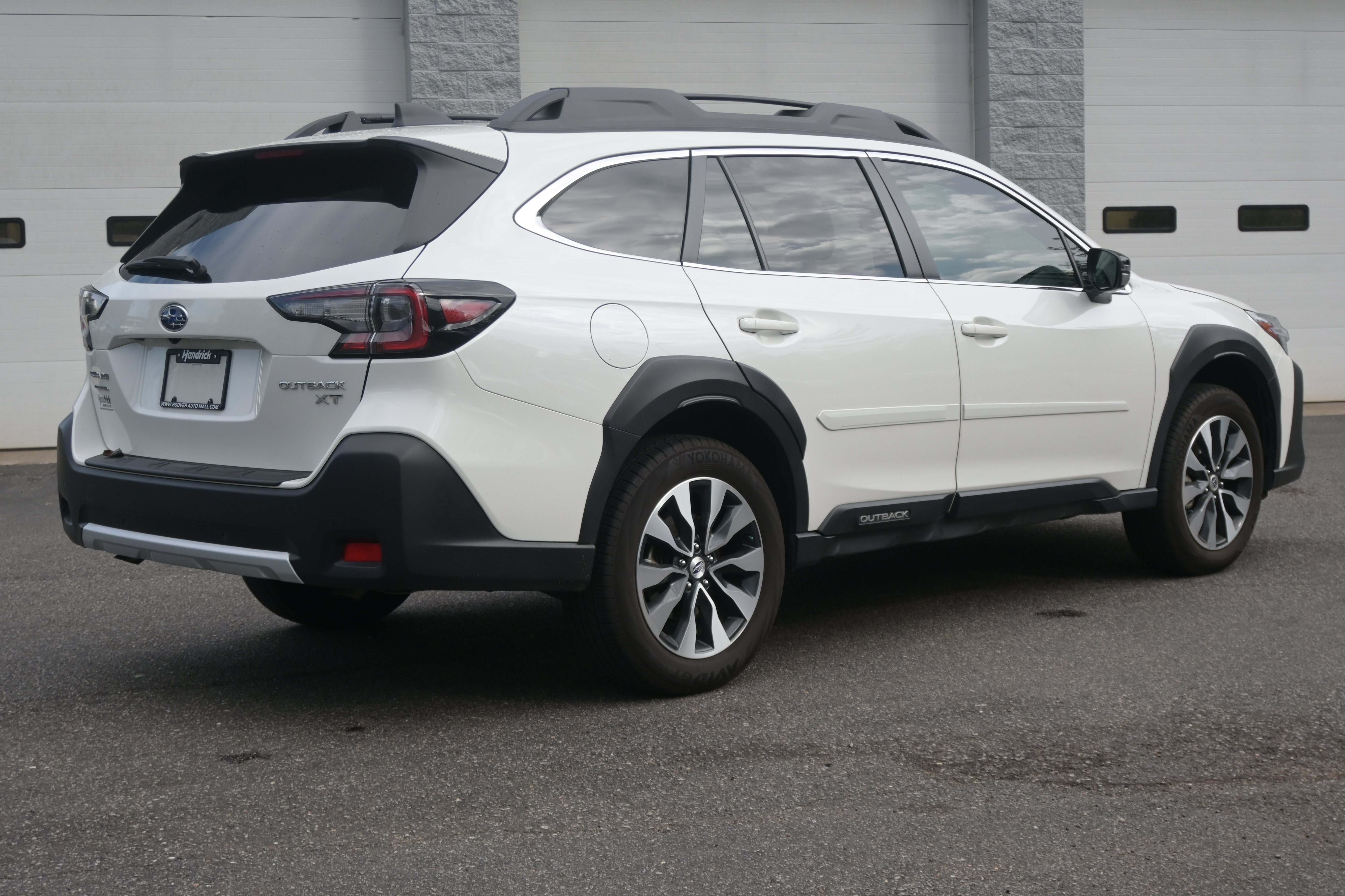 Used 2024 Subaru Outback Limited XT AWD/4WD image 9