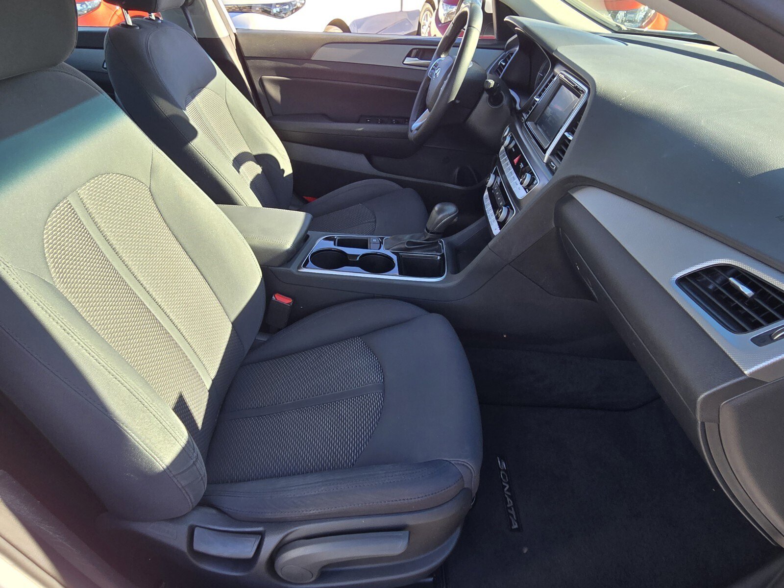 Used 2018 Hyundai Sonata SEL w/ Cargo Package image 16