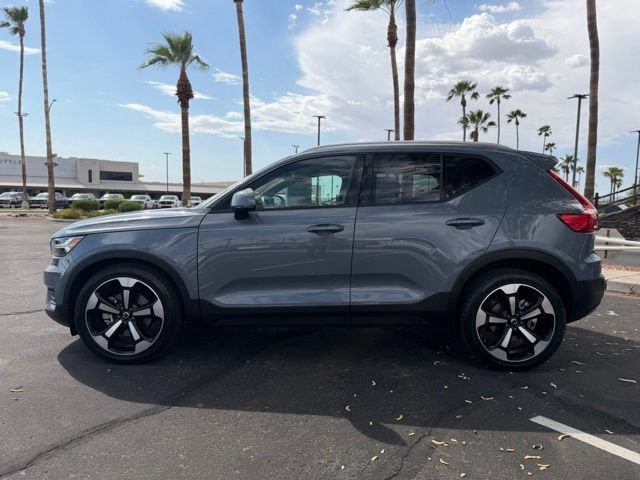 Used 2020 Volvo XC40 T5 Momentum AWD/4WD image 3