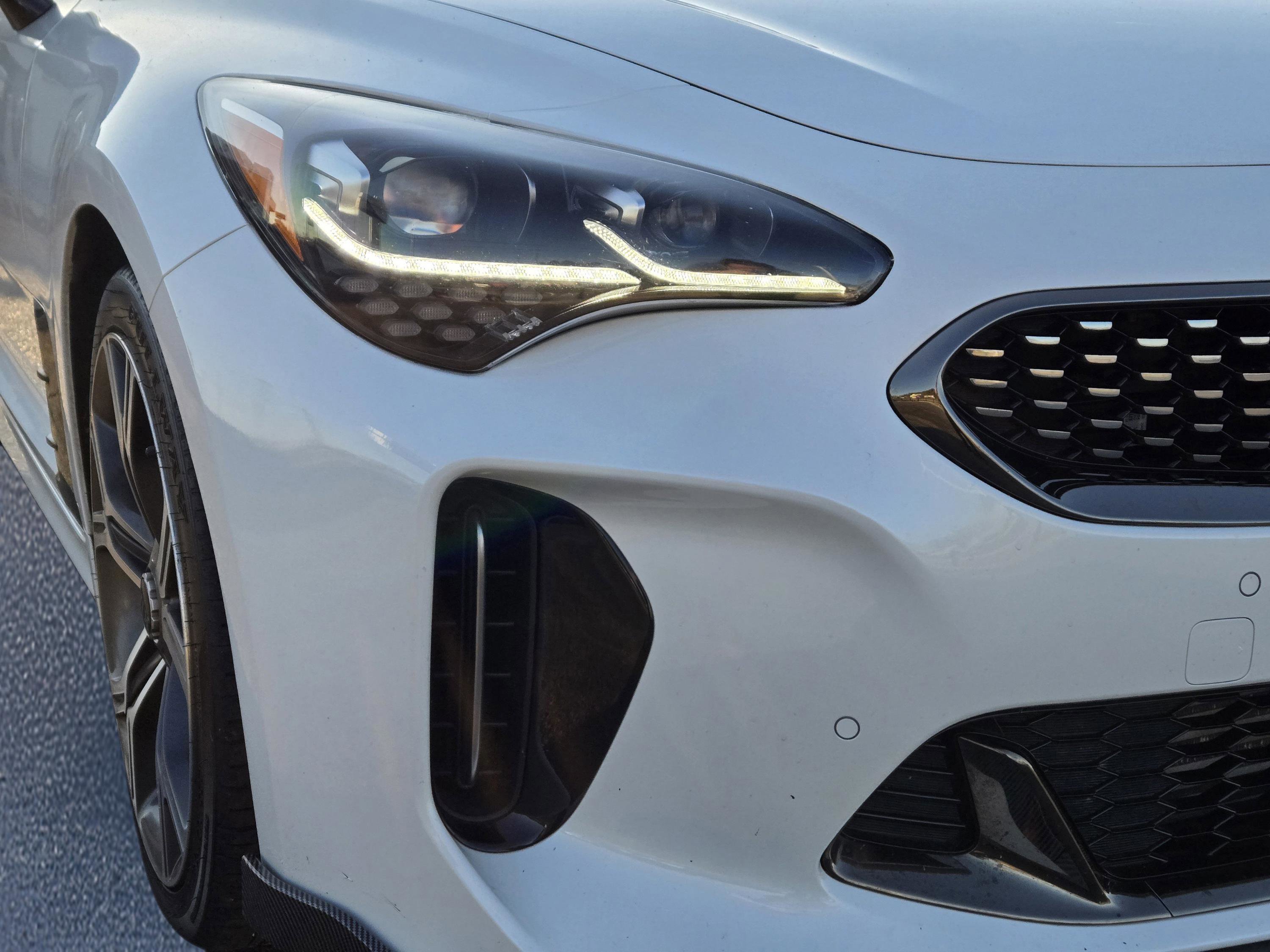 Used 2021 Kia Stinger GT2 image 3