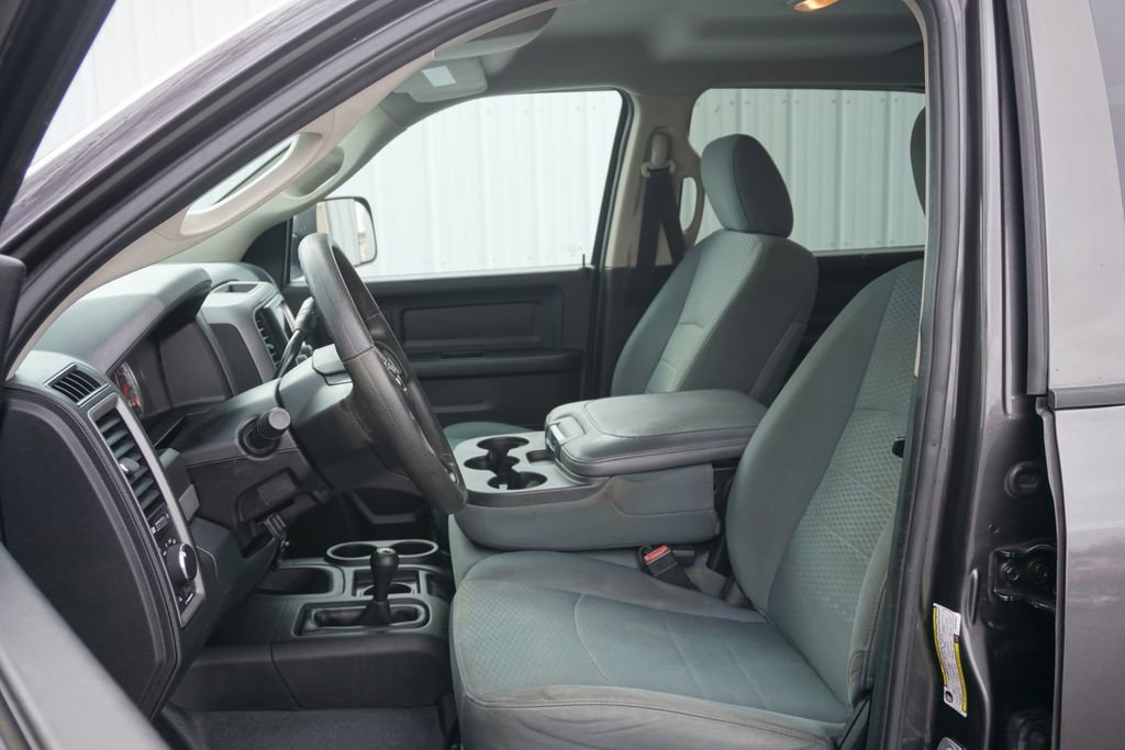 Used 2016 RAM 2500 Tradesman w/ Chrome Appearance Group image 14