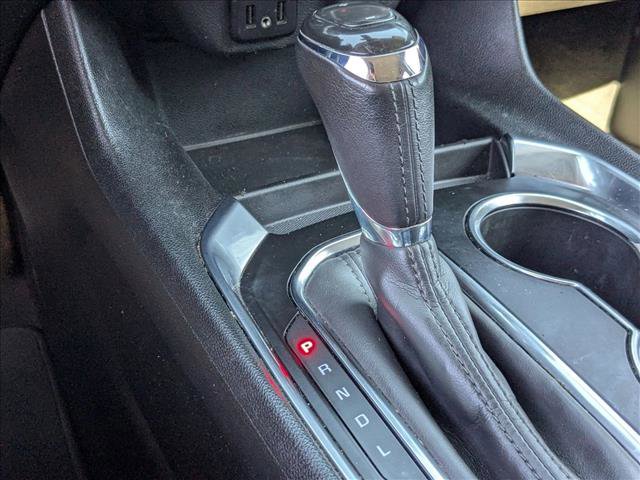 Used 2020 Chevrolet Traverse LT w/ Driver Confidence II Package image 12