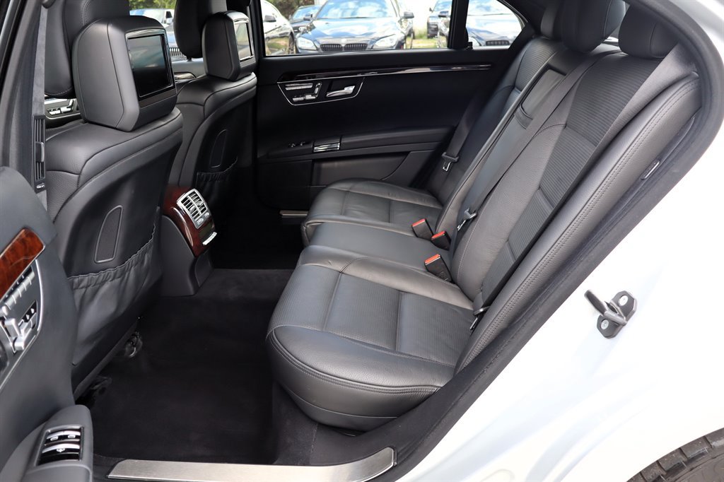 Used 2010 Mercedes-Benz S 63 AMG image 29