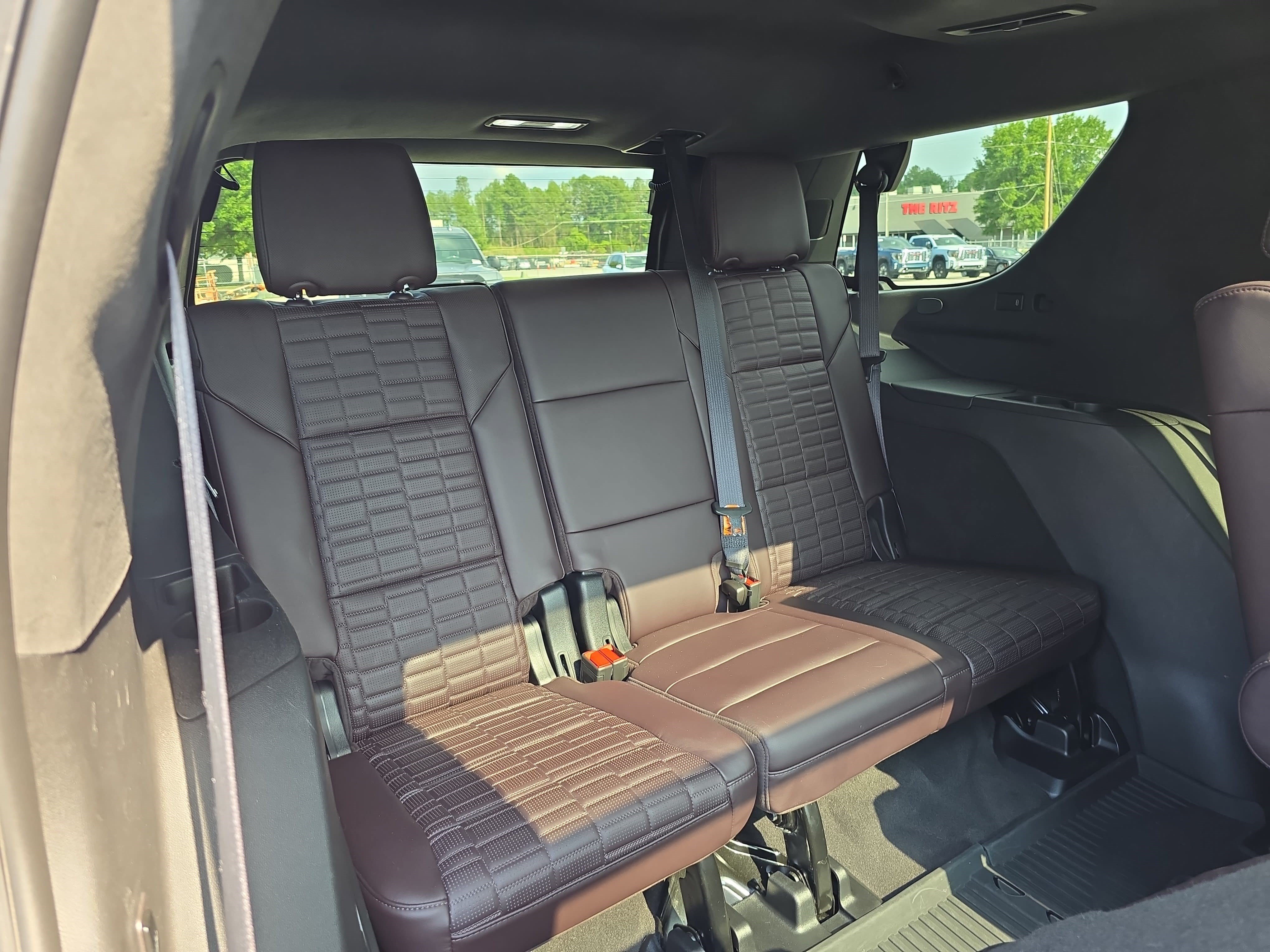 Used 2023 Cadillac Escalade V w/ Heavy-Duty Trailer Package AWD/4WD image 12