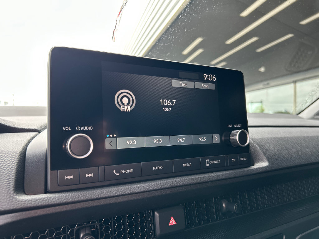 Used 2025 Honda CR-V Sport image 17