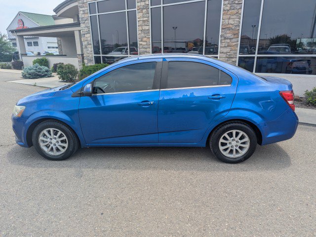 Used 2017 Chevrolet Sonic LT w/ Convenience Package FWD image 2
