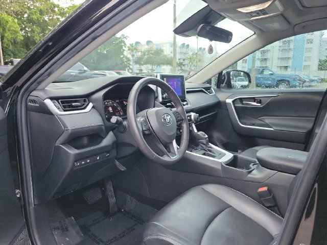 Used 2023 Toyota RAV4 XLE Premium FWD image 10