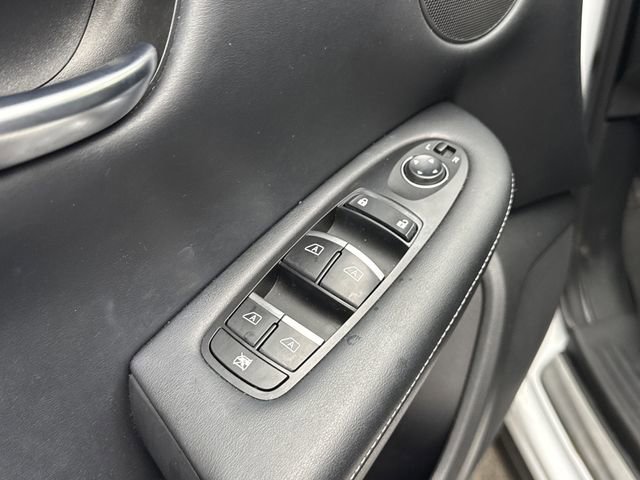 Used 2021 INFINITI QX50 Luxe image 24