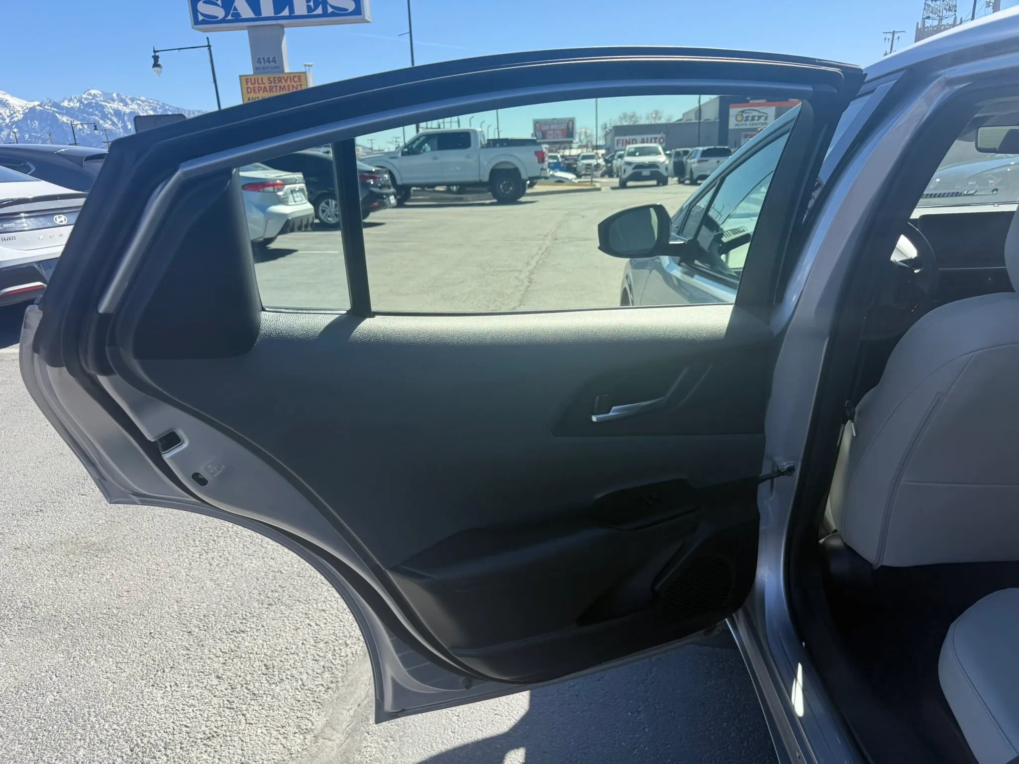 Used 2024 Toyota Prius Limited w/ Limited Premium Package image 20