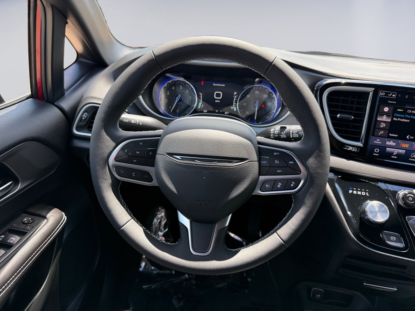 New 2027 Chrysler Pacifica LX FWD image 12