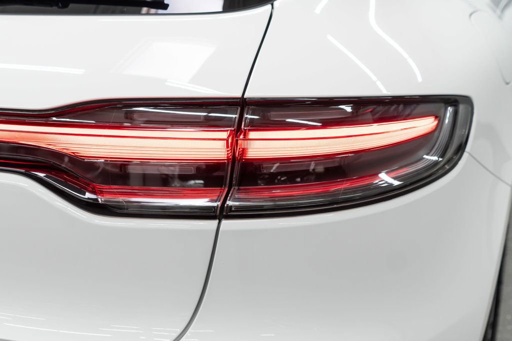 Used 2023 Porsche Macan image 43