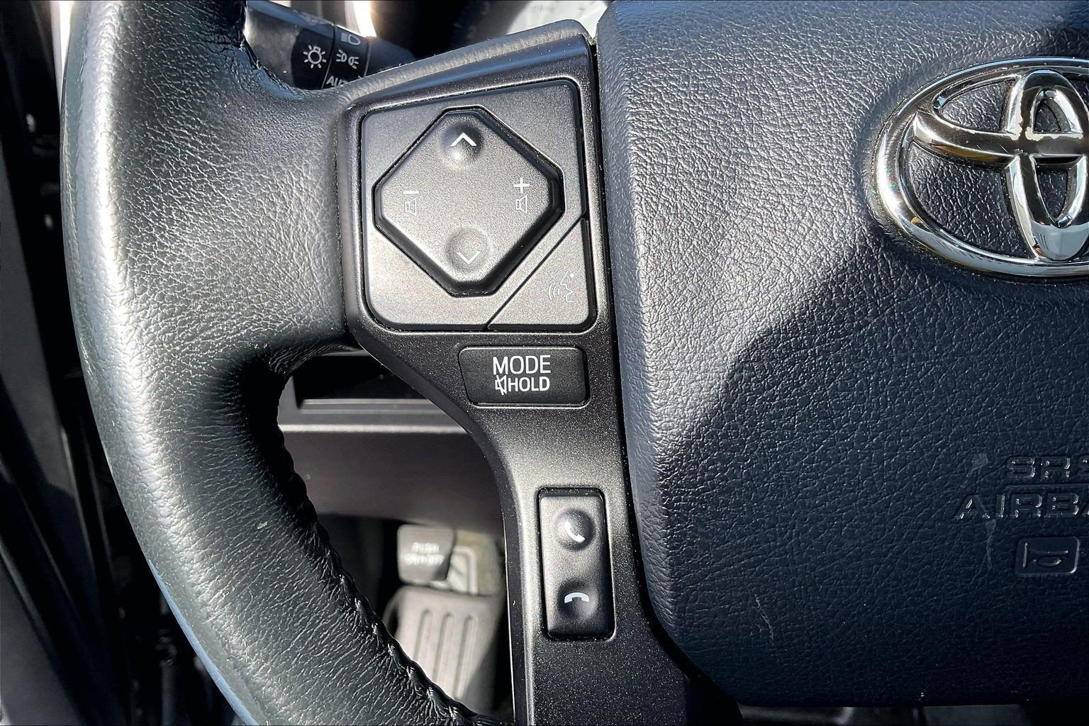 Used 2018 Toyota Sequoia TRD Sport image 21