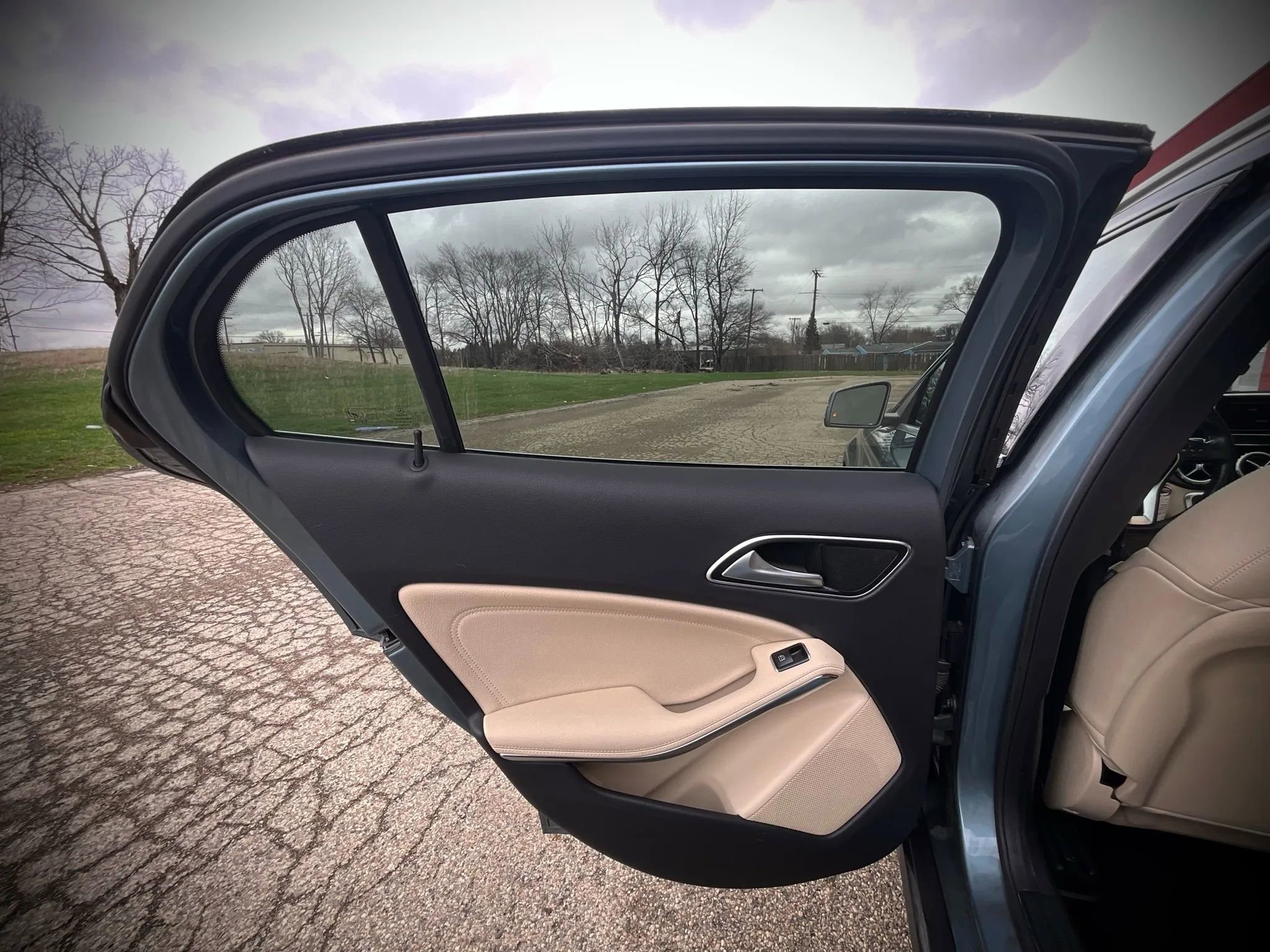 Used 2015 Mercedes-Benz GLA 250 GLA 250 4MATIC Sport Utility 4 image 24
