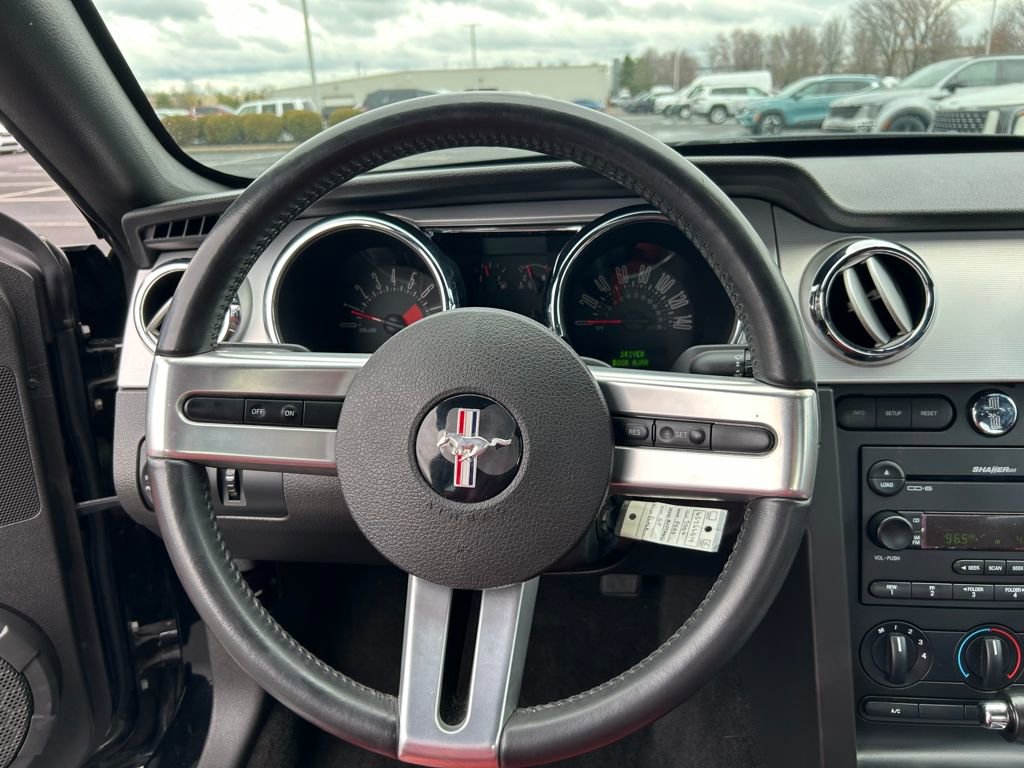 Used 2006 Ford Mustang GT Premium image 11