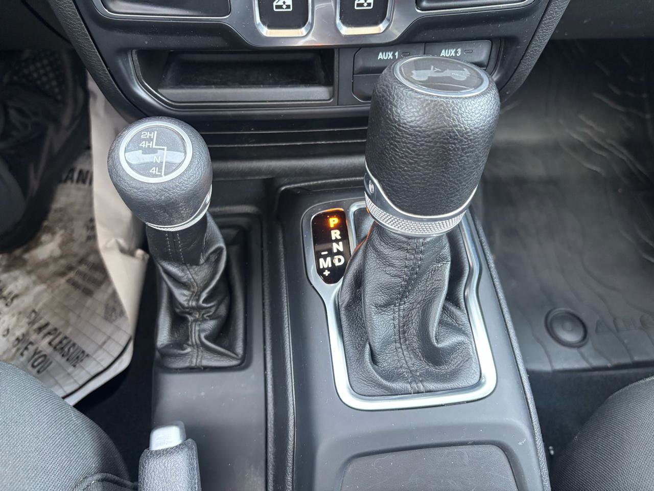 Used 2022 Jeep Wrangler Sport image 25