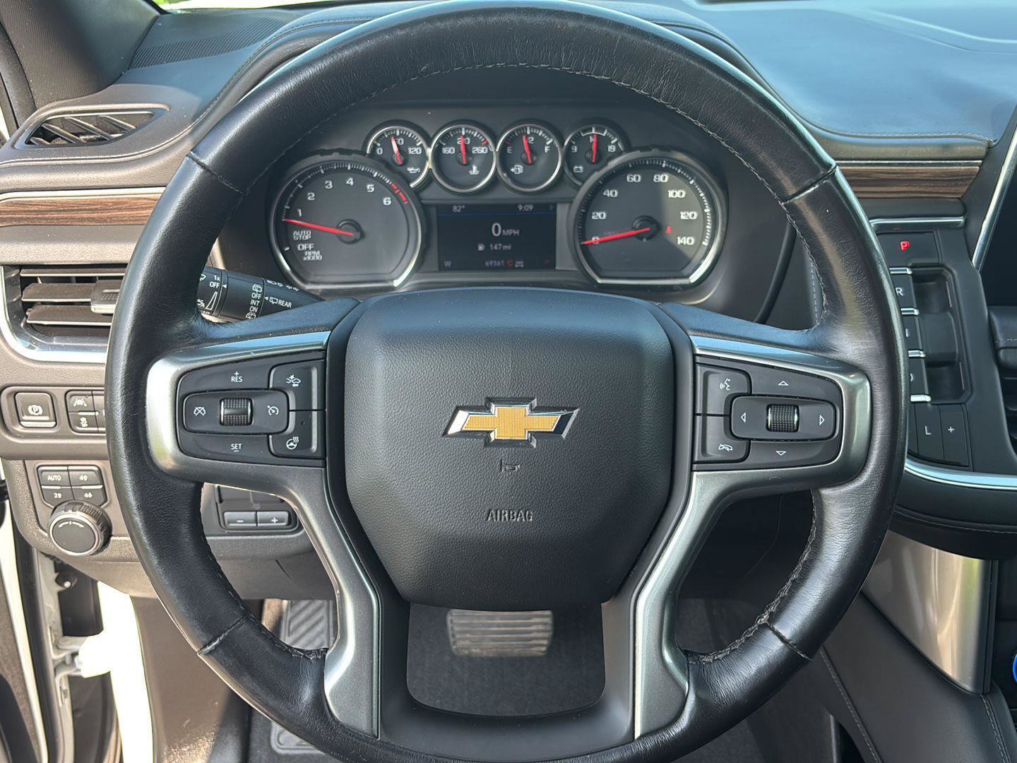 Used 2021 Chevrolet Tahoe LT w/ LT Signature Package AWD/4WD image 21