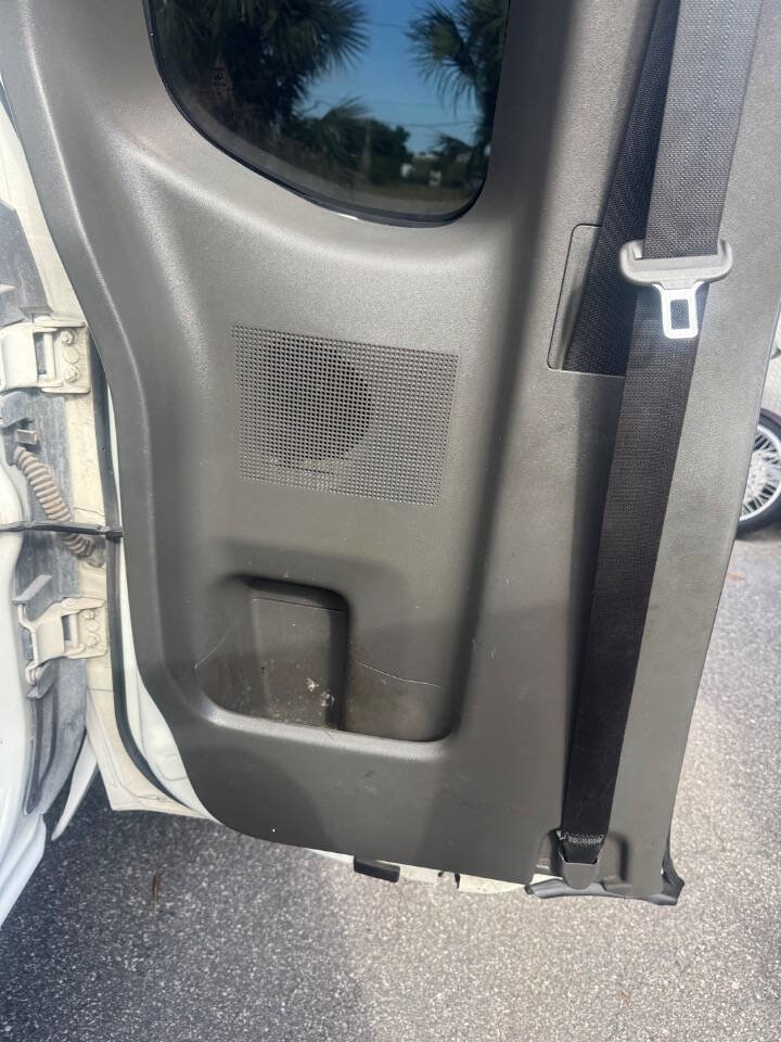 Used 2018 Nissan Frontier SV RWD image 21