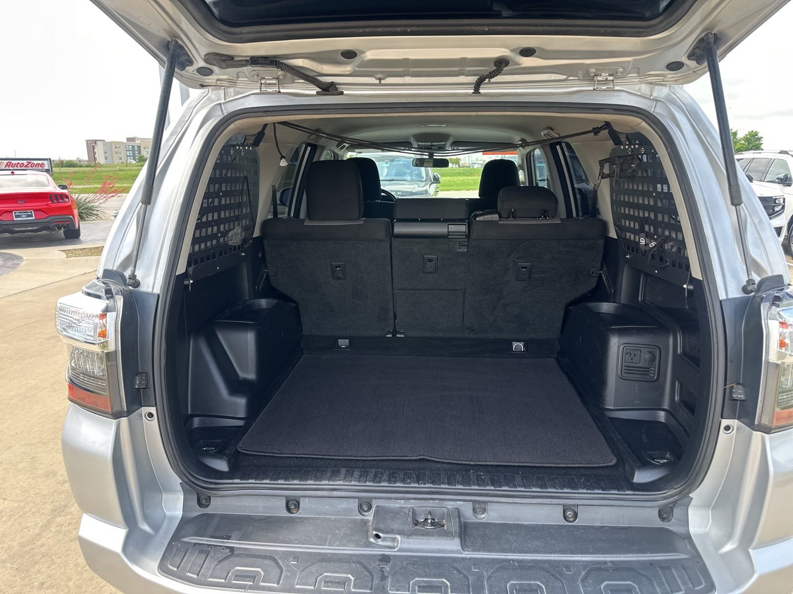 Used 2017 Toyota 4Runner SR5 image 5