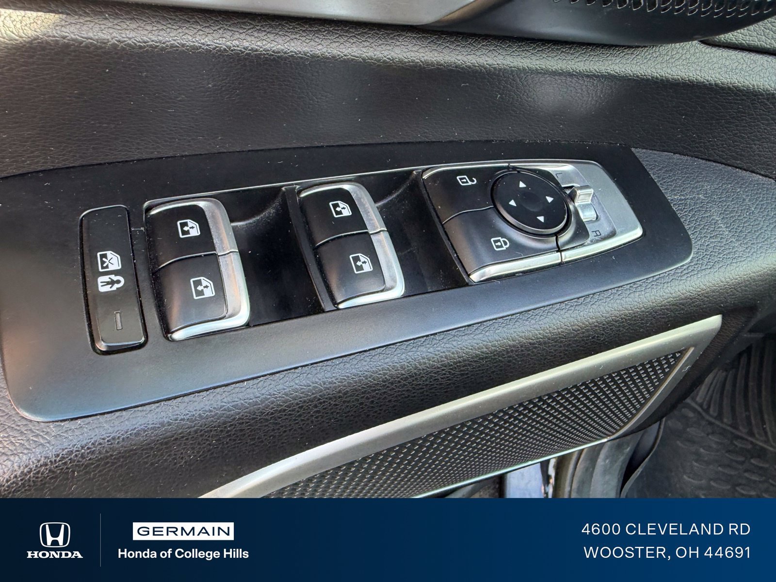 Used 2023 Kia Telluride S FWD image 16