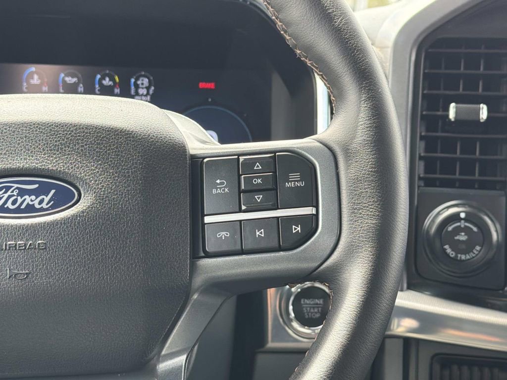 Used 2025 Ford F150 Lariat w/ Equipment Group 501A Mid image 13