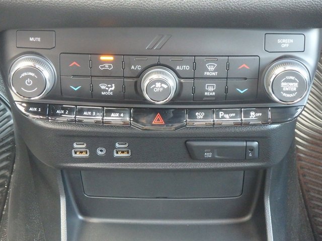 New 2024 Dodge Durango AWD image 21