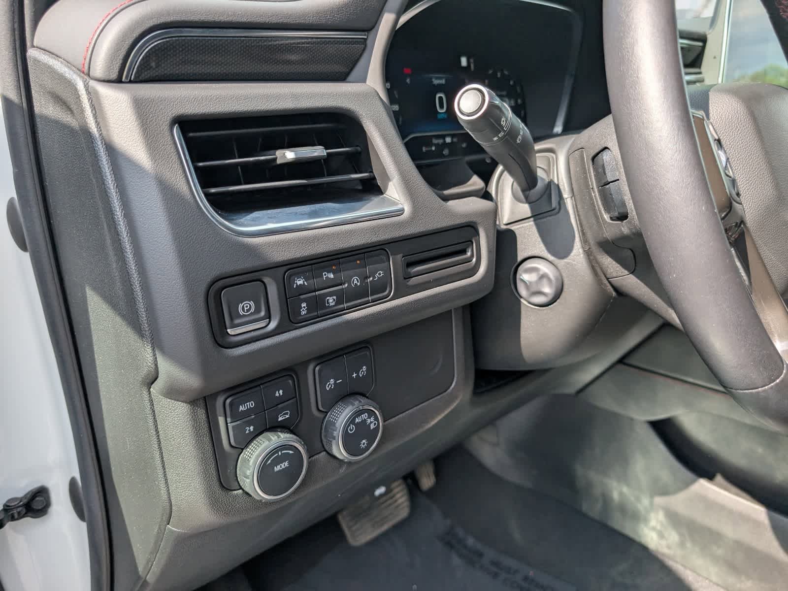 Certified 2022 Chevrolet Tahoe RST w/ Luxury Package AWD/4WD image 23