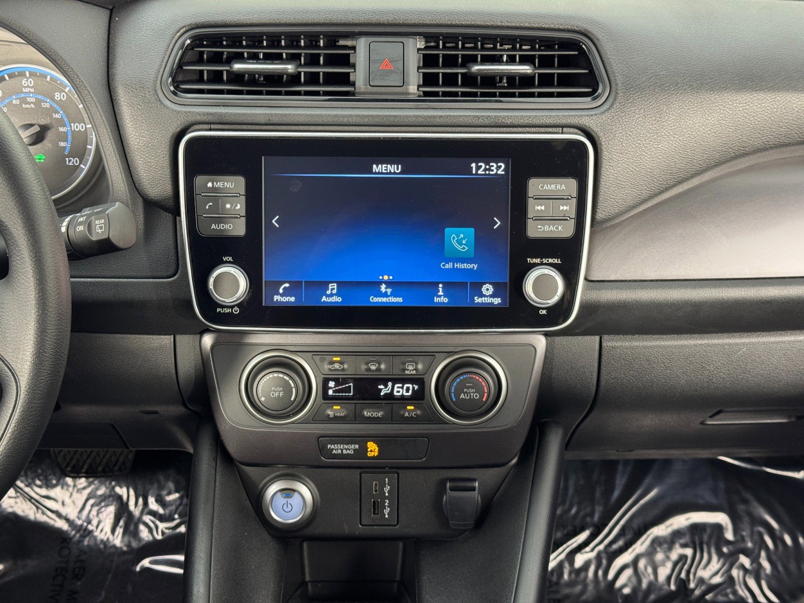 Used 2025 Nissan Leaf S image 21