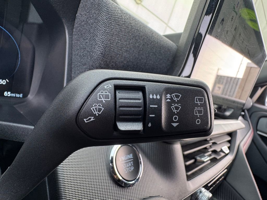 Used 2025 Ford Explorer ST-Line image 12