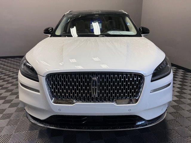 Used 2022 Lincoln Corsair Reserve w/ Equipment Group 201A AWD/4WD image 4