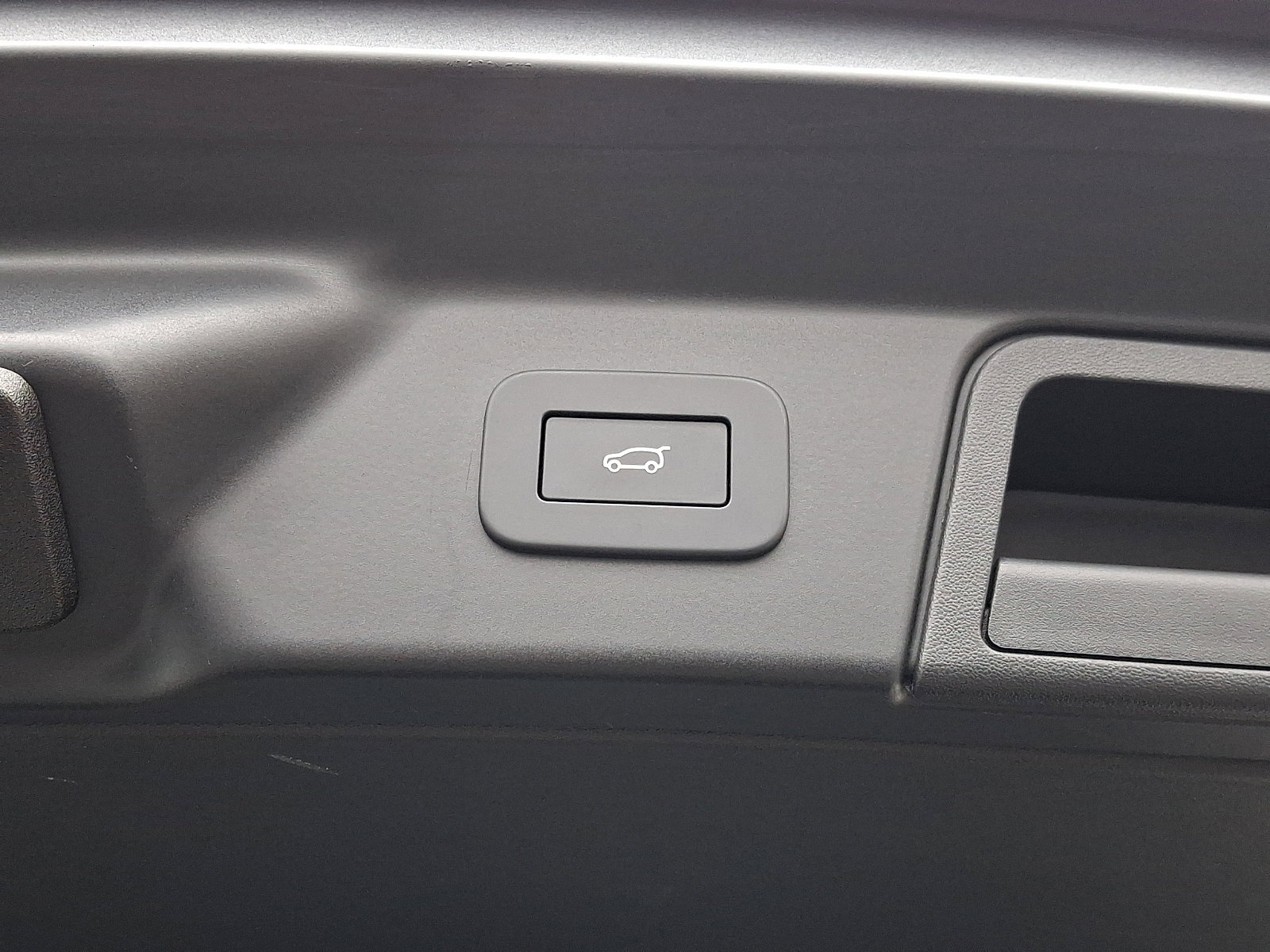 Used 2025 Land Rover Range Rover Velar Dynamic SE image 29