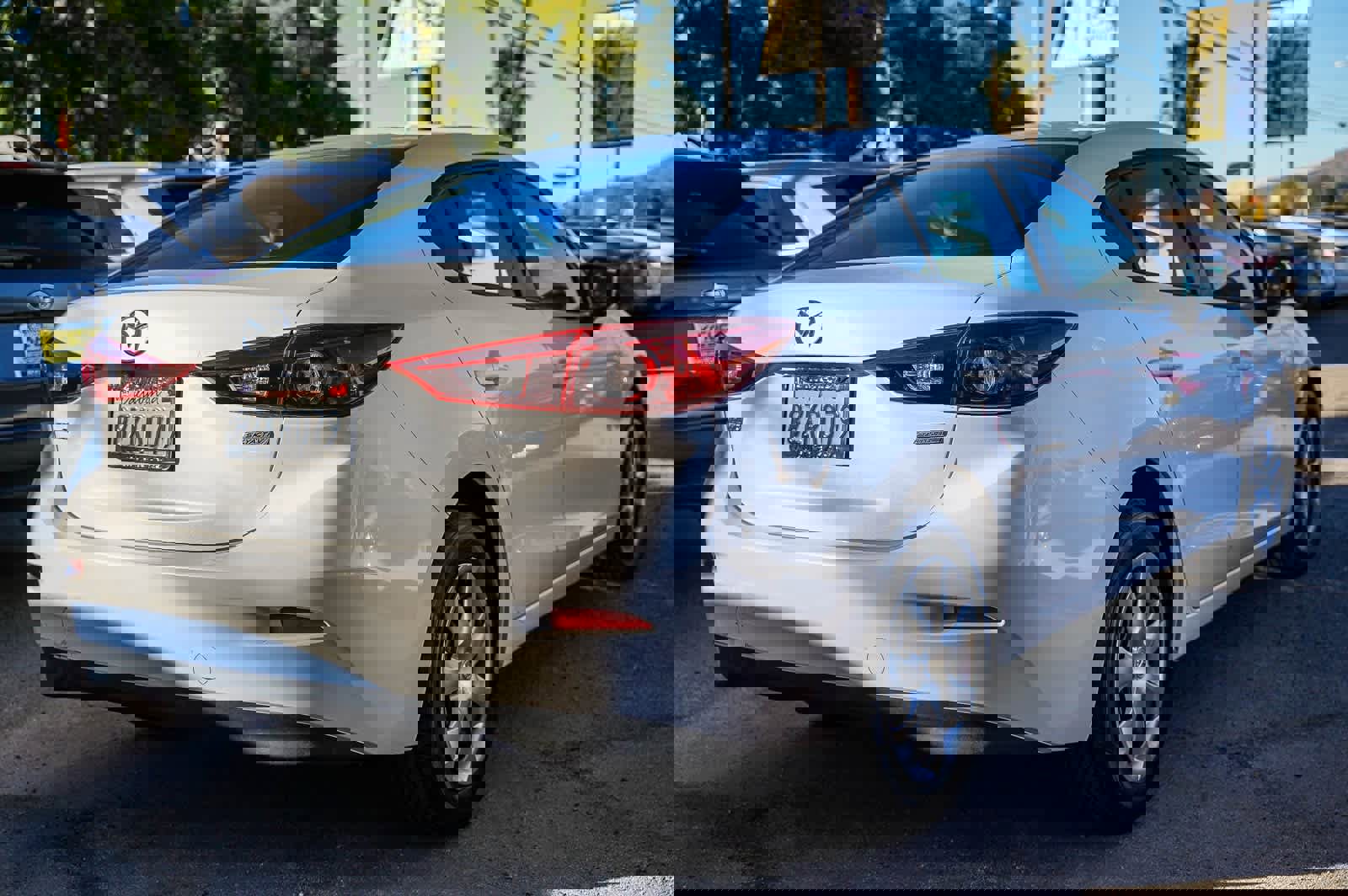 Used 2018 MAZDA MAZDA3 Sport image 8